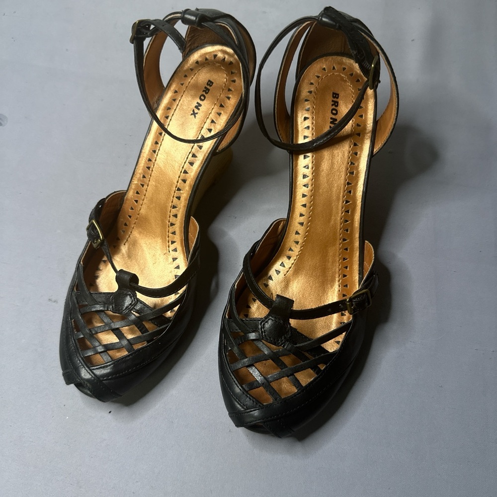 Bronx Black Strappy Sandals